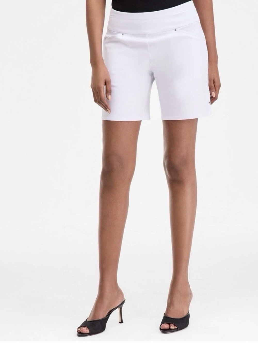 INC International Concepts White Pull-On Shorts - Size 8 NWOT